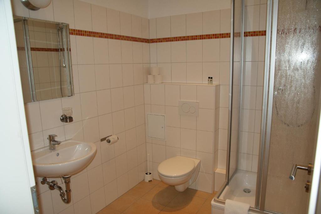 Single Room Shower